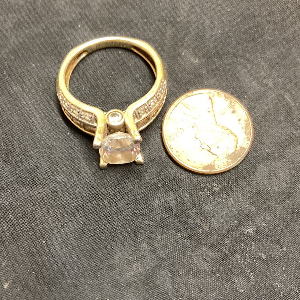 Bella Luce Ring - image 2